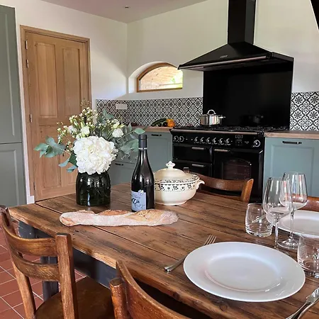 Avec Piscine Et Jacuzzi - Normandie *