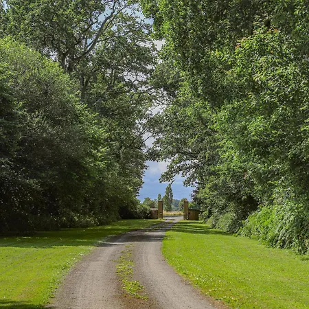 Avec Piscine Et Jacuzzi - Normandie *